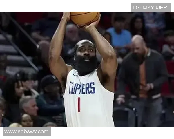 2013年NBA季后赛雷霆与快船第六场激战回顾与精彩瞬间分析